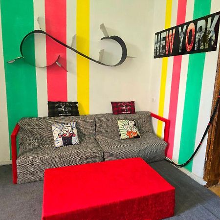 טביליסי Colors Hostel מראה חיצוני תמונה