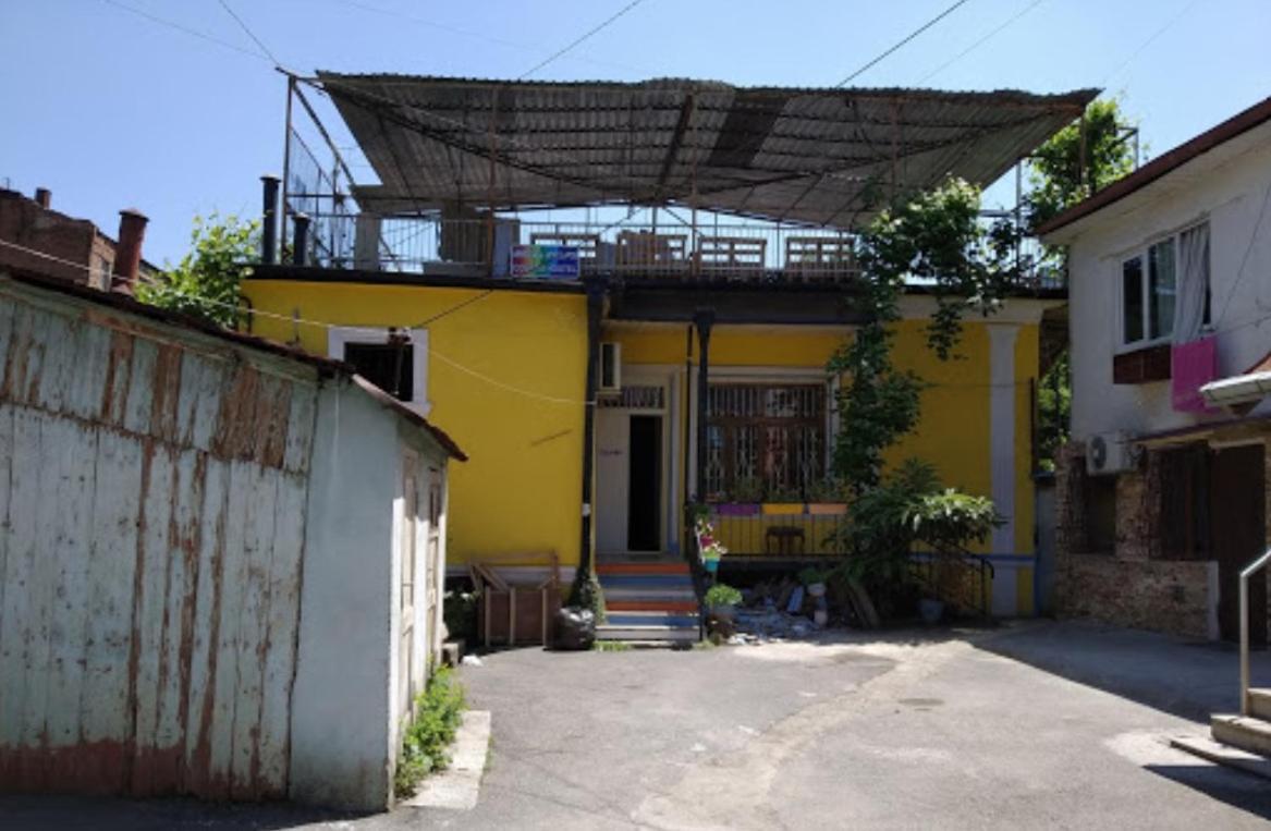 טביליסי Colors Hostel מראה חיצוני תמונה